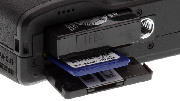 Ricoh GR review -- Power and storage