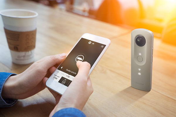 Ricoh Theta SC Review -- Product Image