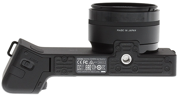 Sigma dp2 Quattro review -- Bottom view