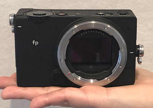 Sigma fp review -- Product Image