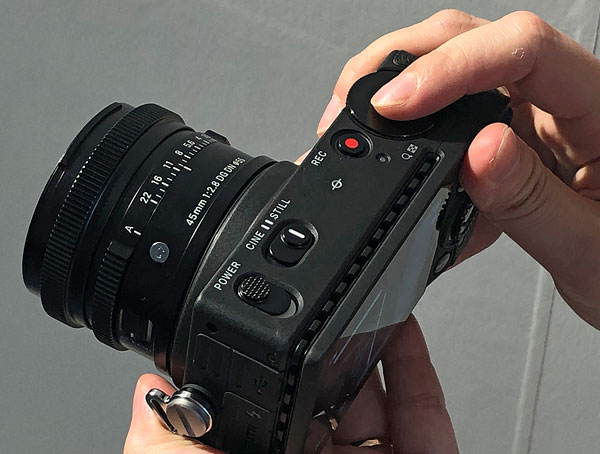 Sigma fp review -- Product Image