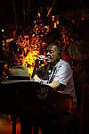 Click to see Y_DSC0158-24070mm-JGray.JPG