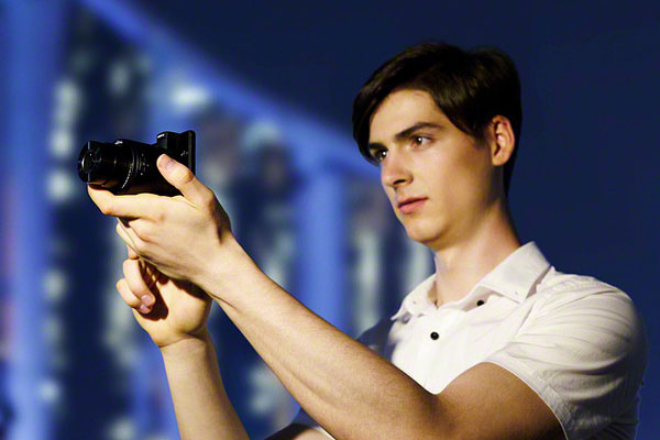 Sony QX100 review -- Beauty shot