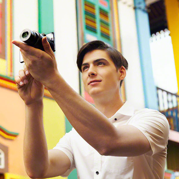 Sony QX100 review -- Beauty shot