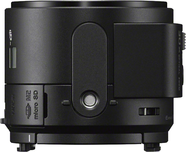 Sony QX30 review -- bottom view