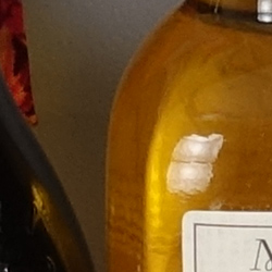 100% crop from Sony RX100 IV test image taken at ISO 125