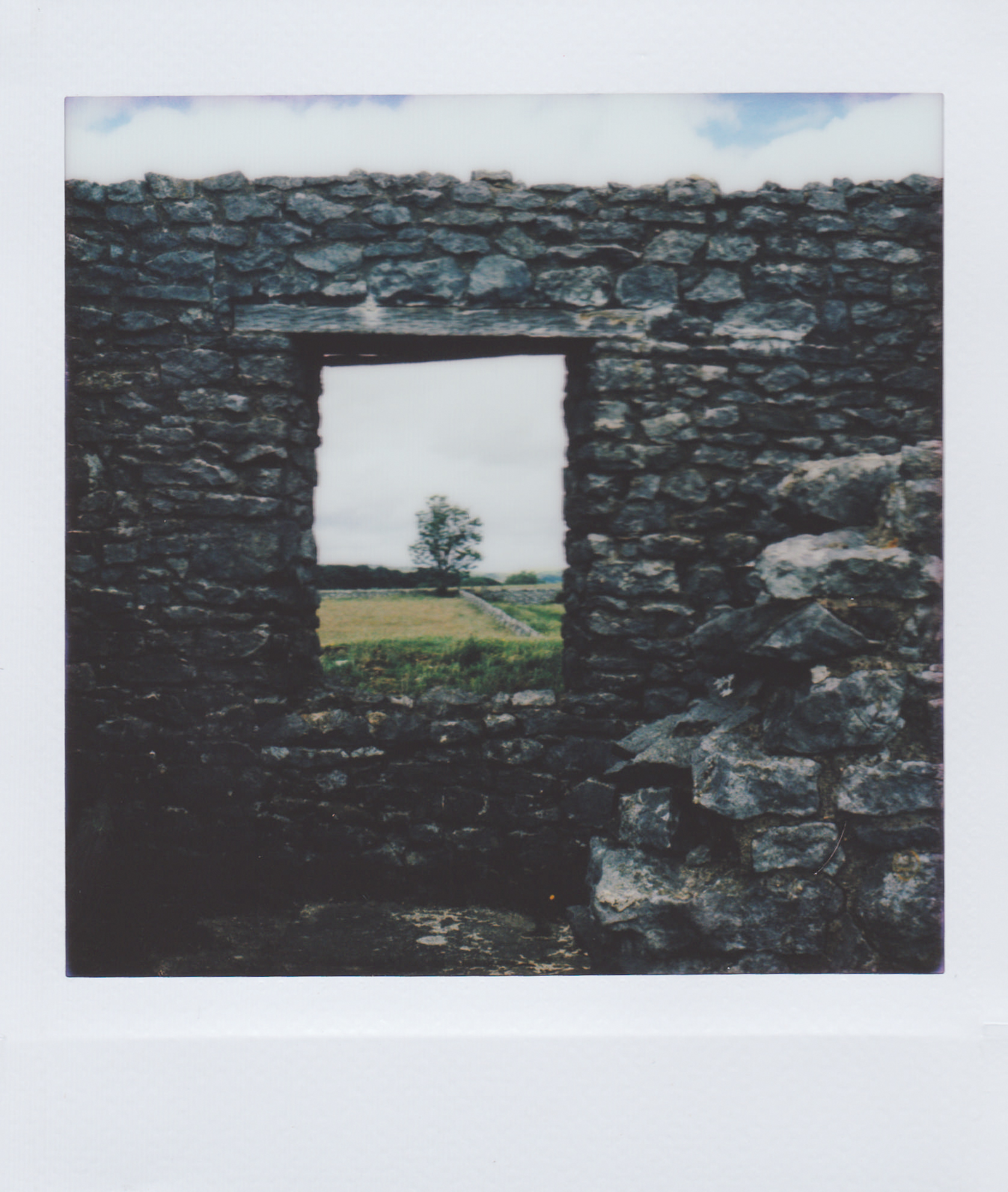 Sample image taken with the Lomo'Instant Square Glass Pemberly edition.