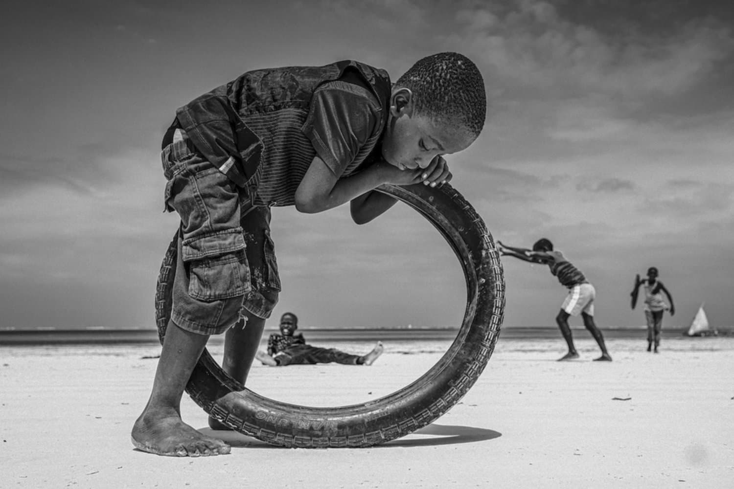 Yanitsa Genova's 'Trapped in a Frame'
