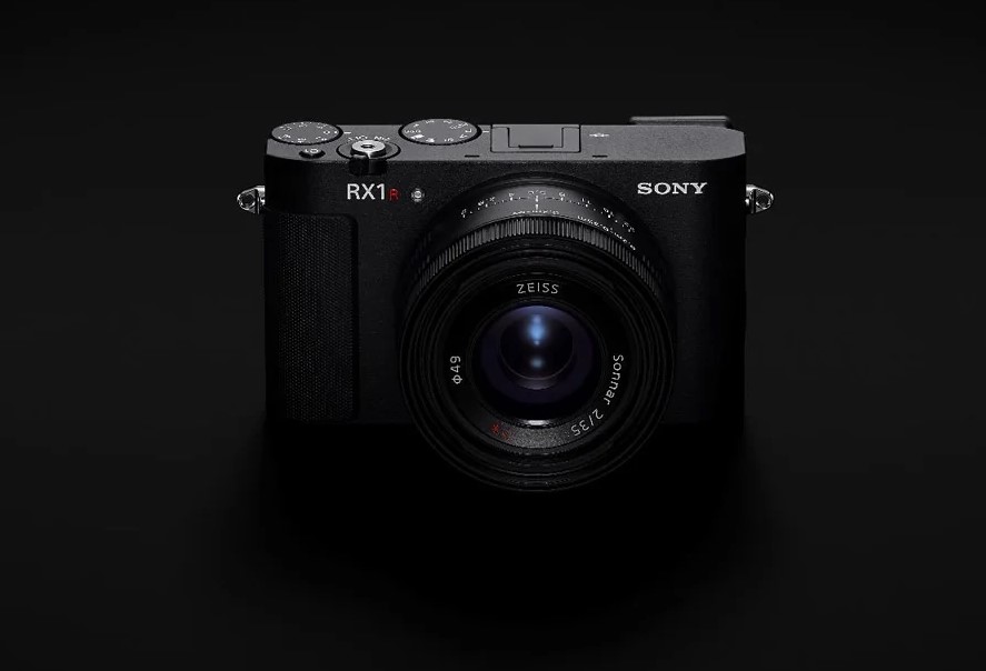 Sony RX1R III review roundup. 
